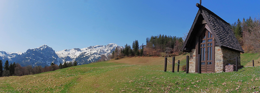 Vista panoramica dalla cappella Annovazzi ai prati della Pigolotta